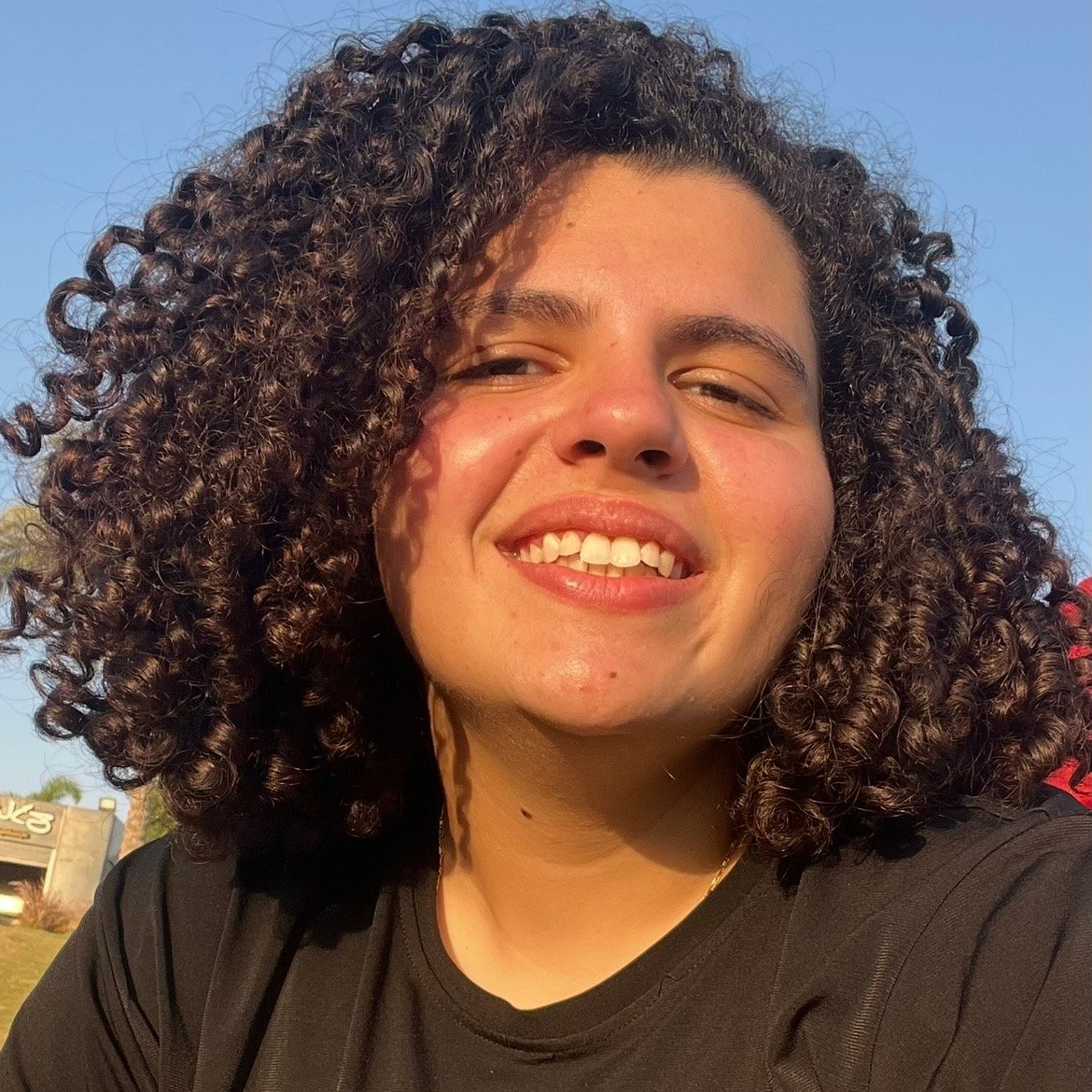 حنين حازم